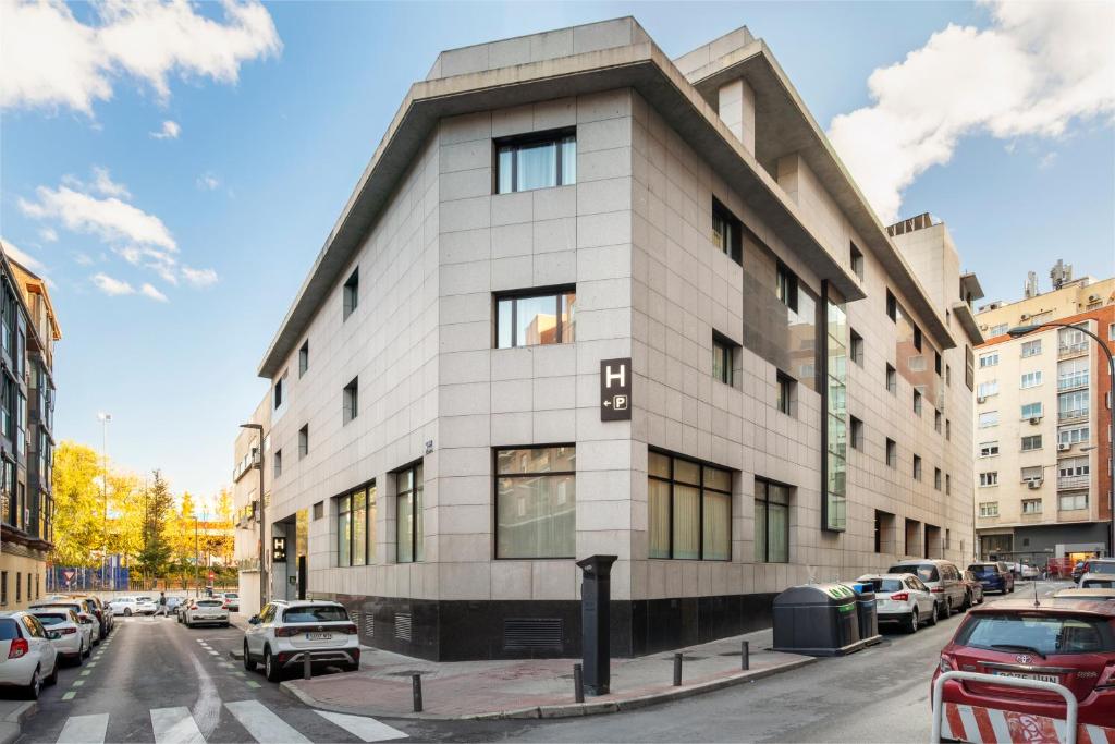 Catalonia El Retiro - Resim 9