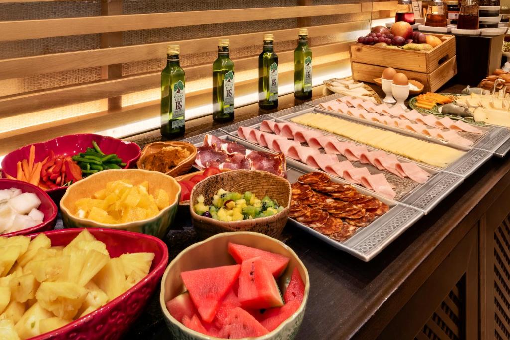 Catalonia El Retiro - Resim 17