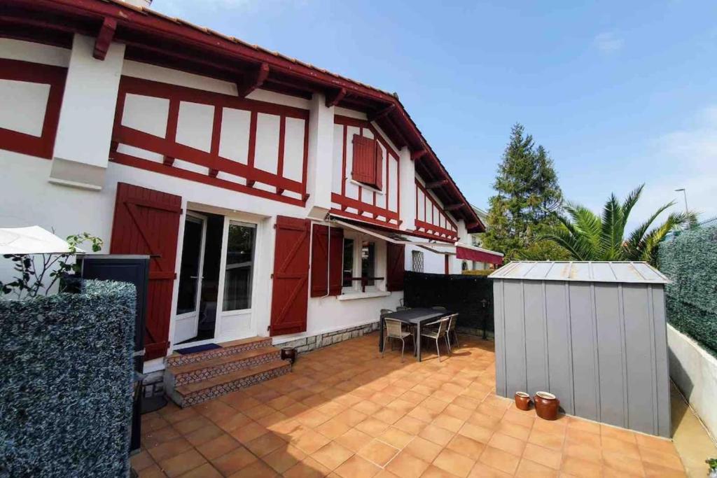 Balkón nebo terasa v ubytování Duplex with terrace between beach and bay - Hendaye