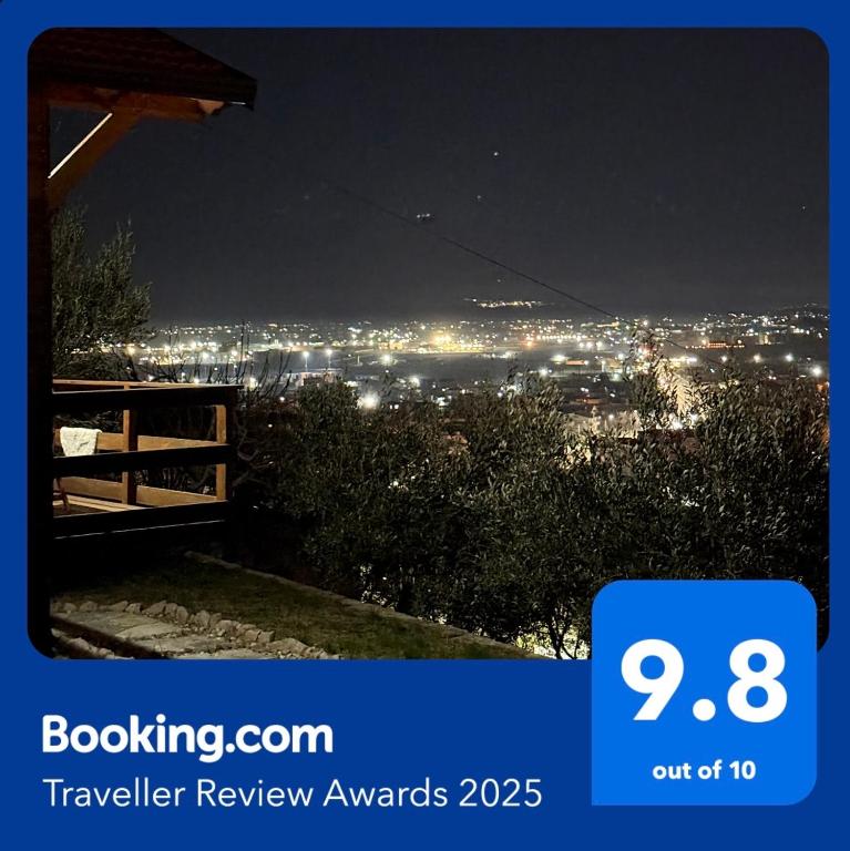 Fotografie z fotogalerie ubytování Jupis Chalet-City View Getaway v destinaci Durrës