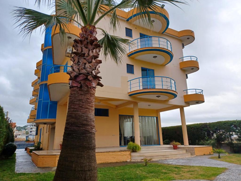 Budova, kde se aparthotel nachází