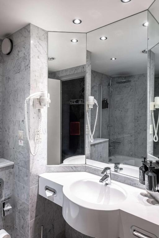Koupelna v ubytování pentahotel Kassel