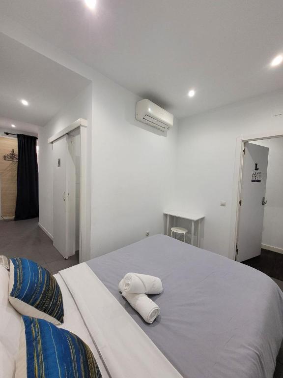 AYZ Frailes - Auto check-in property - Resim 18