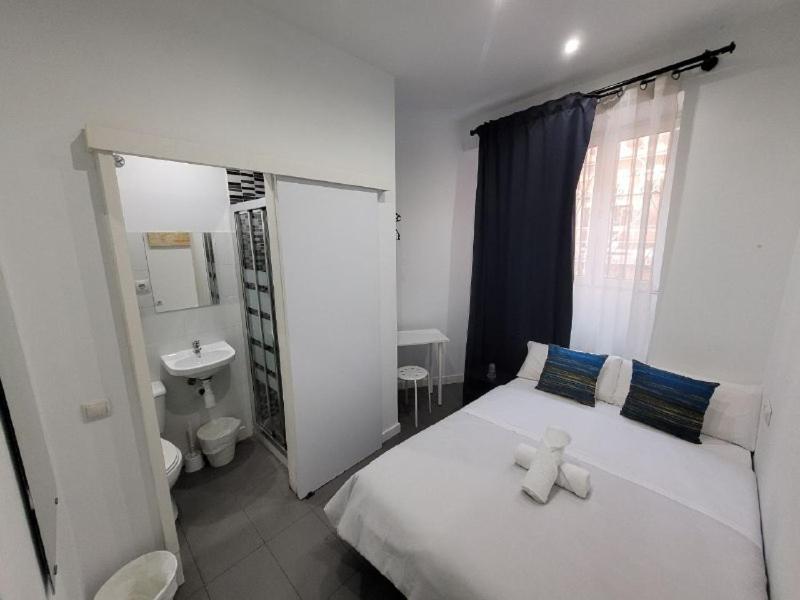 AYZ Frailes - Auto check-in property - Resim 21