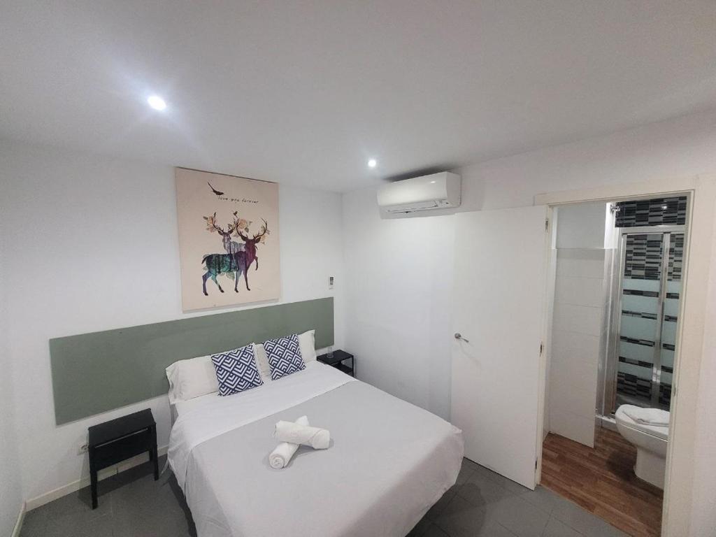 AYZ Frailes - Auto check-in property - Resim 40