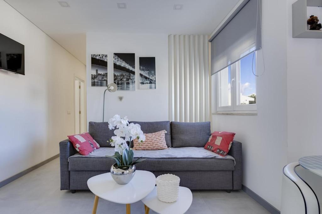 BELLAVISTA STUDIO - Modern and Renovated near Fishermen's Beach