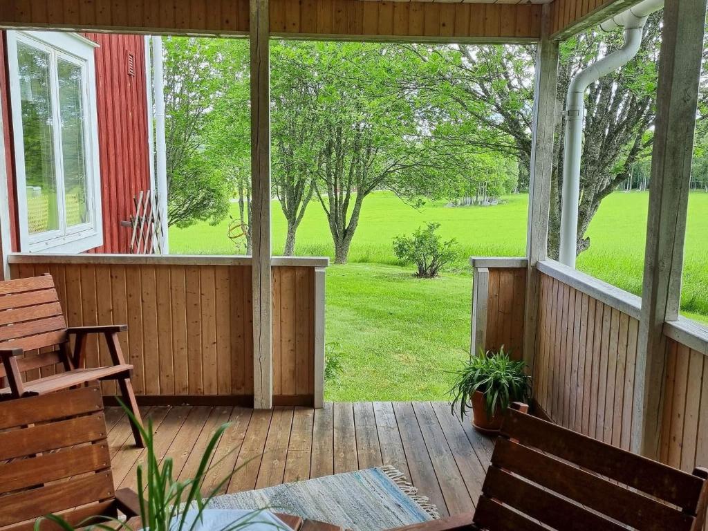 Zahrada ubytování 4 person holiday home in JÄRVSÖ-By Traum