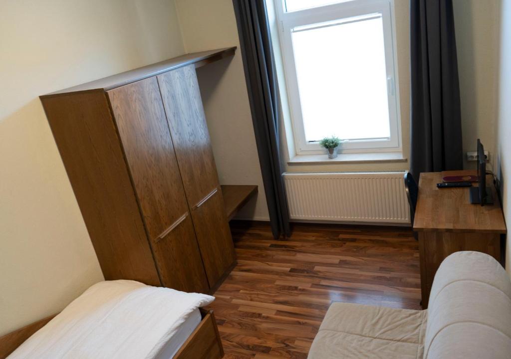 
Single Room with Bathroom
