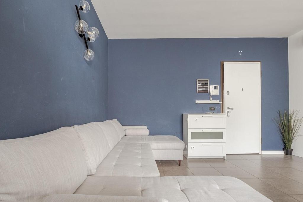 Posedenie v ubytovaní CITY CENTER - Modern flat with FREE PARKING and WIFI - Apt A