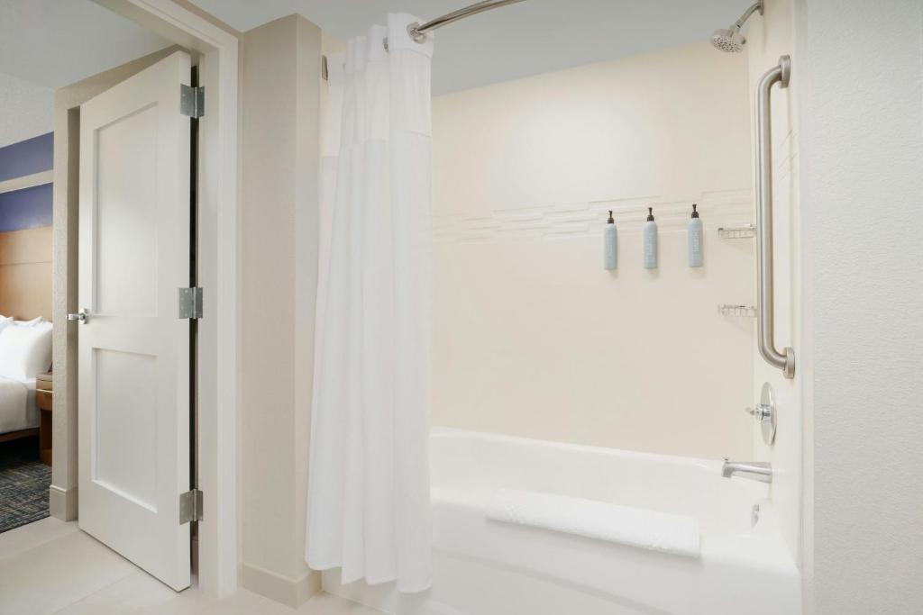 Residence Inn Orlando Lake Buena Vista - 