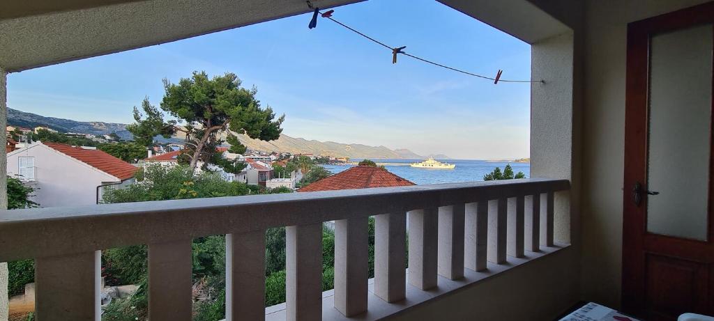 Studio apartment in Orebic with Seaview, Terrace, Air condition, WIFI (4669-4)