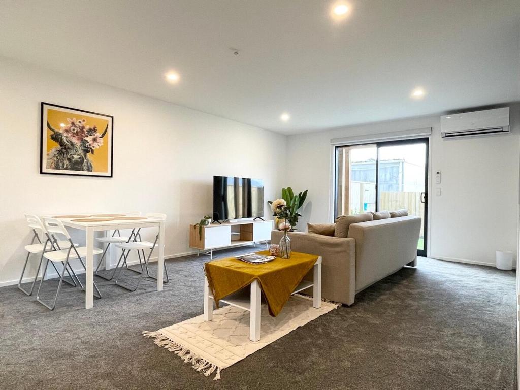 Townhouse Close to Everything - Resim 9