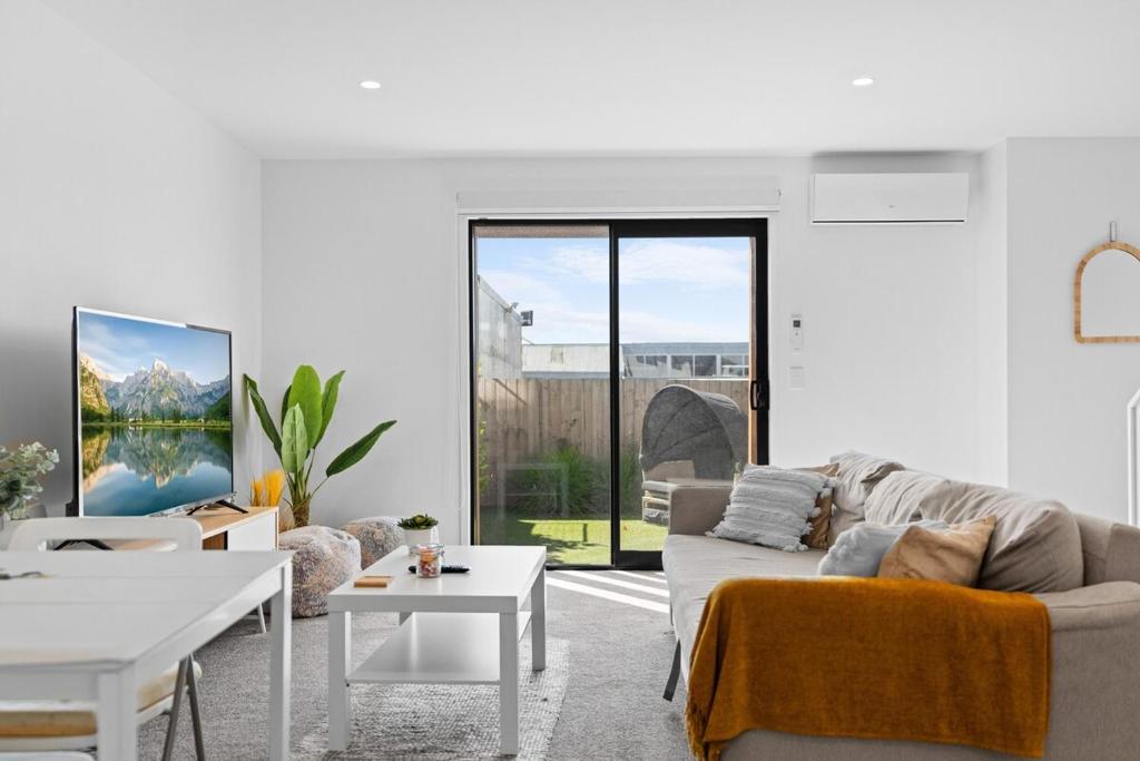 Townhouse Close to Everything - Resim 19