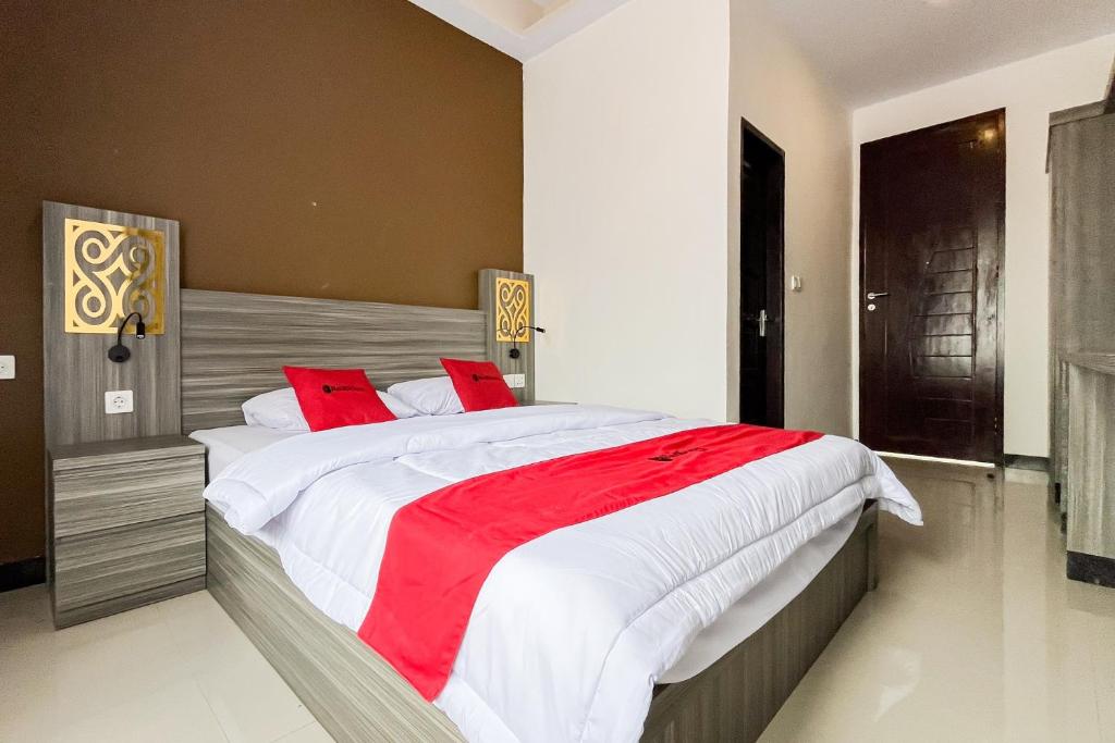 RedDoorz Syariah at Homestay Haji Soma Makale - Habitación Doble Superior
