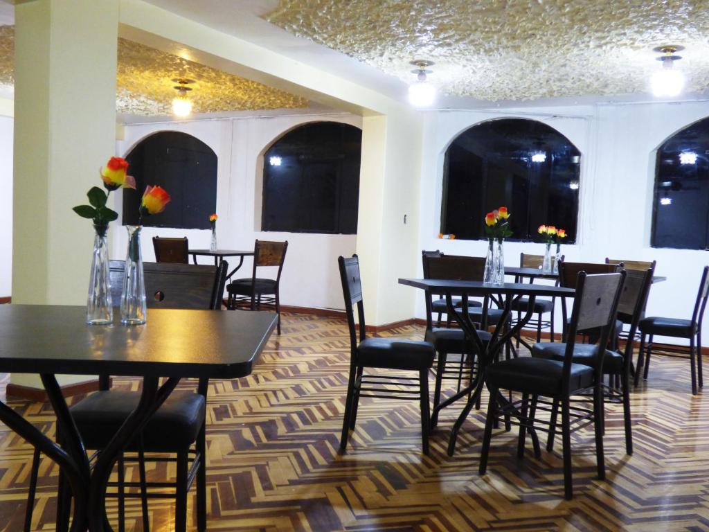 Restaurace v ubytování Nak Hoteles Plaza