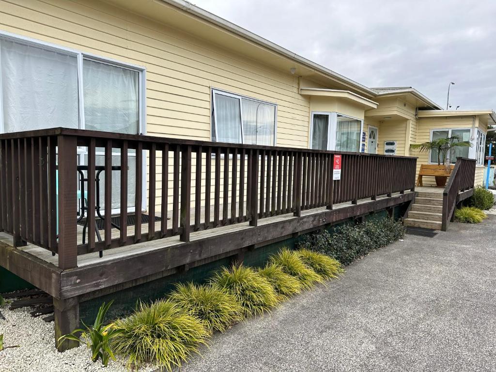 Airport Westney Lodge - Resim 6