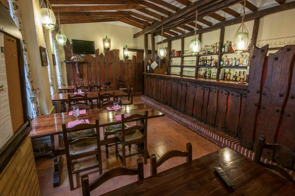Lounge nebo bar v ubytování Hostal Ayestaran II