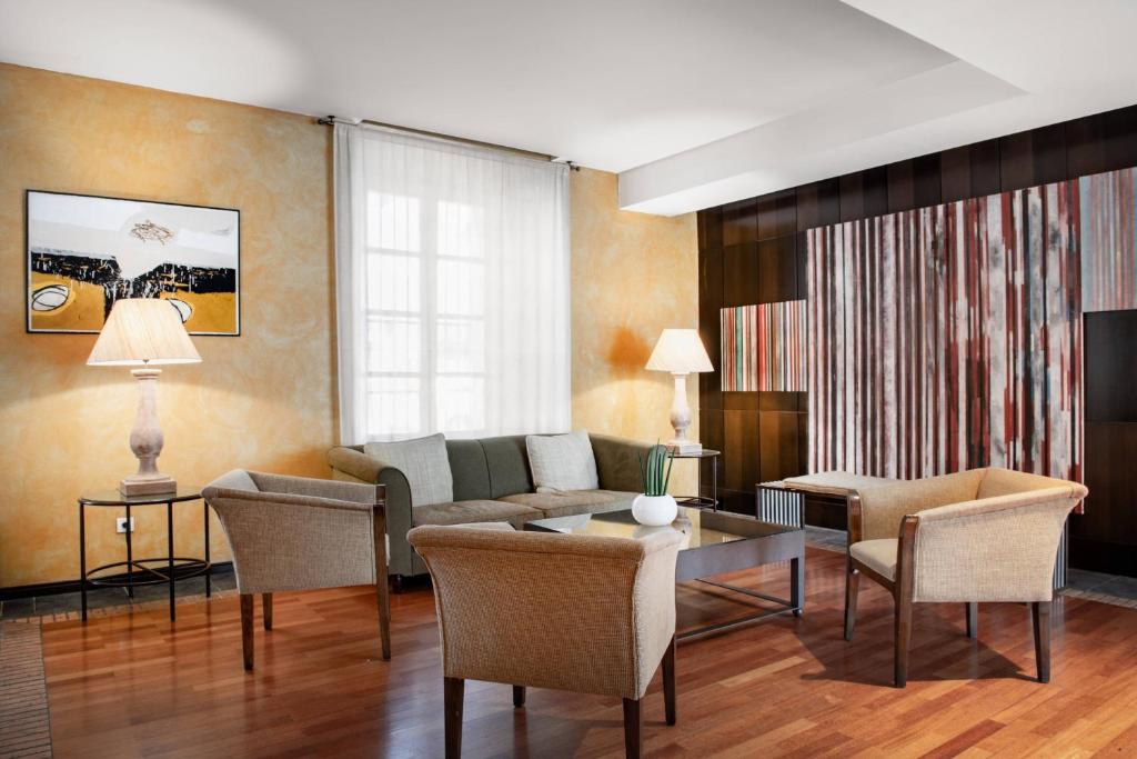 Posezení v ubytování AC Hotel Ciudad de Tudela by Marriott