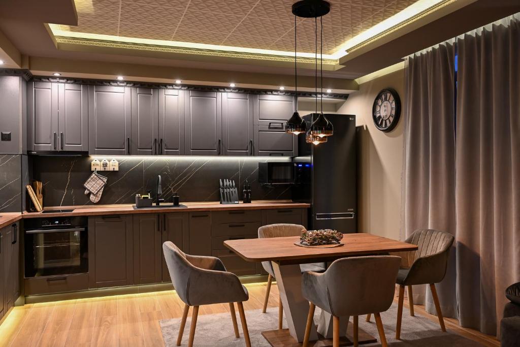 All Seasons Apartment