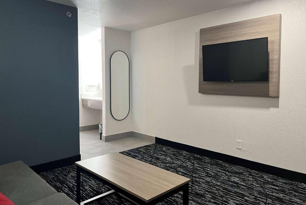 Baymont by Wyndham Indianapolis Northeast - Studiosuite Met Kingsize Bed - Niet-Rokers