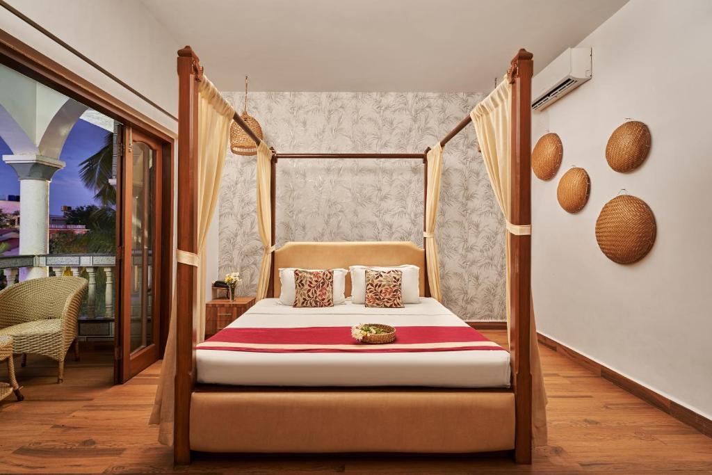 Postel nebo postele na pokoji v ubytování Larios Beach Holidays
