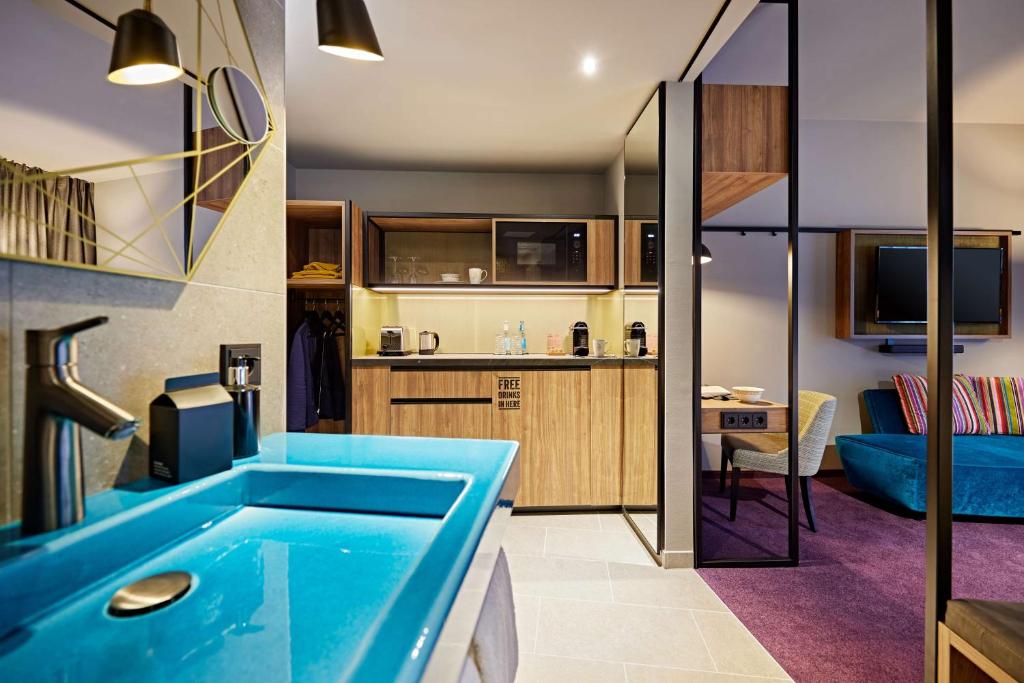 Me and All Hotel Dusseldorf Oberkassel, by Hyatt - Resim 23