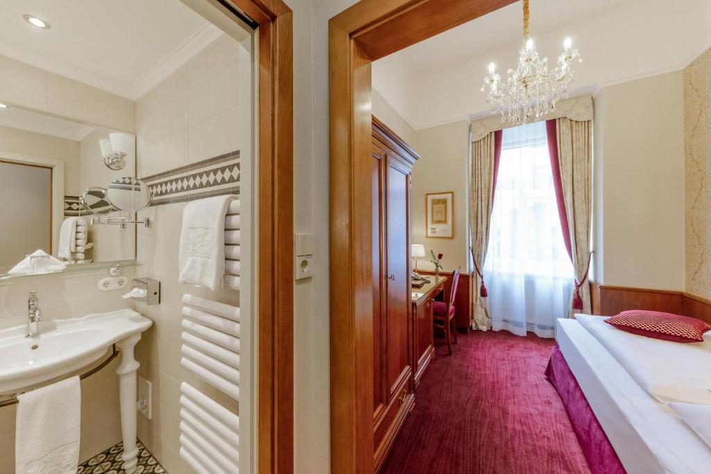 Hotel Stefanie - VIENNA'S OLDEST HOTEL - Resim 39