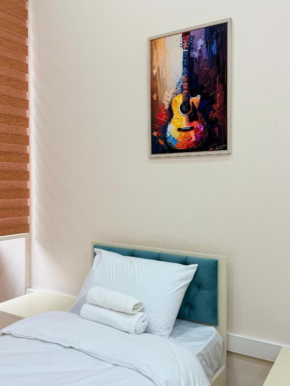 Postel nebo postele na pokoji v ubytování ALARA Inn HOSTEL & HOTEL