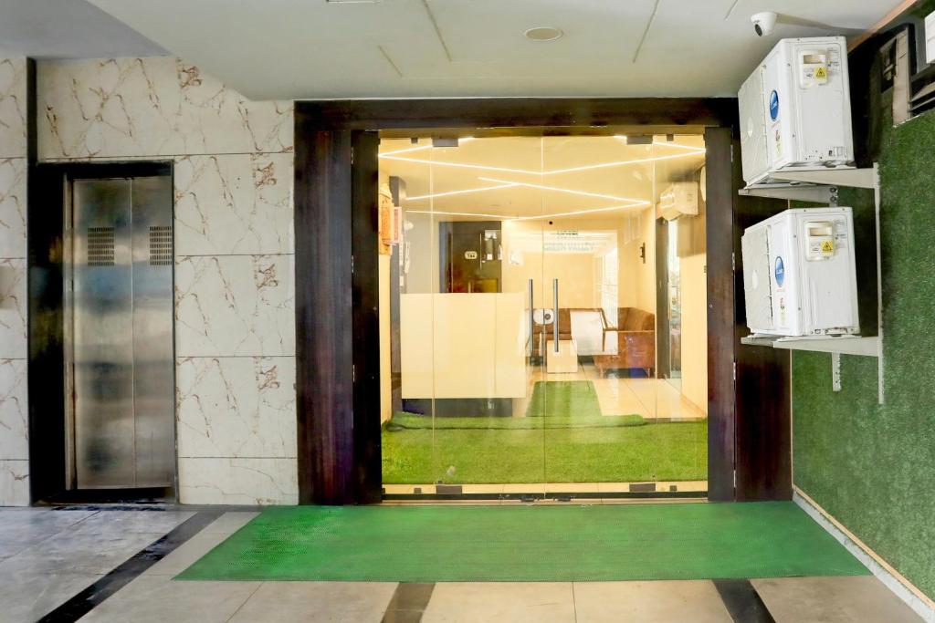 Fotografie z fotogalerie ubytování Super Hotel O Nana Chiloda Near Airport Formerly Green Valley v destinaci Ahmadábád