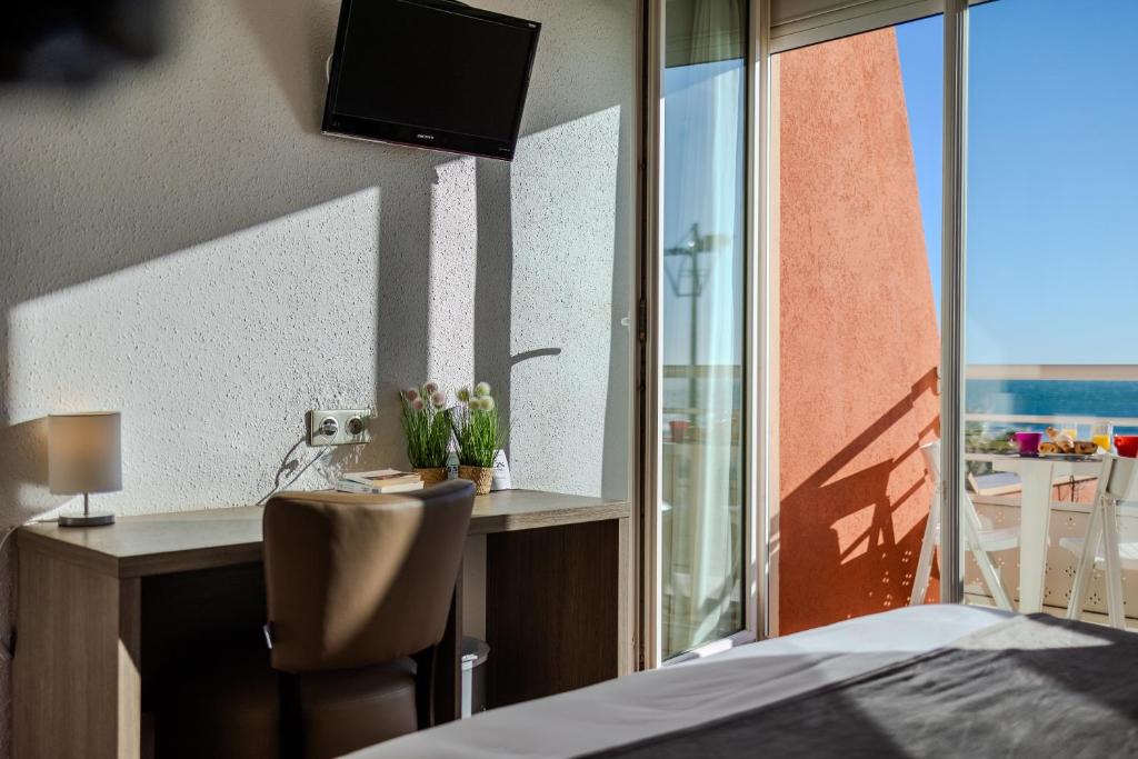 Nespecifikovaný výhled na moře nebo výhled na moře při pohledu z hotelu