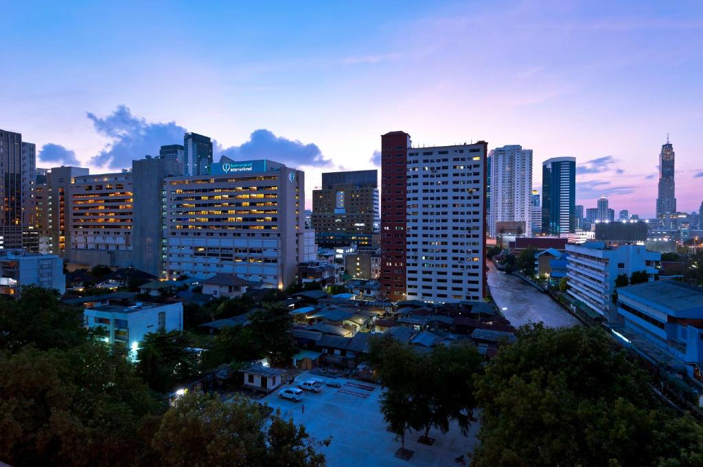 Anya Nana at Sukhumvit Bangkok - Resim 20