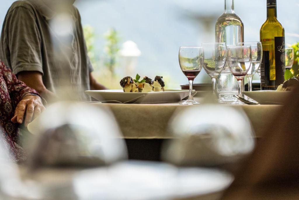 Nápoje v ubytování Auberge Le Cabaliros