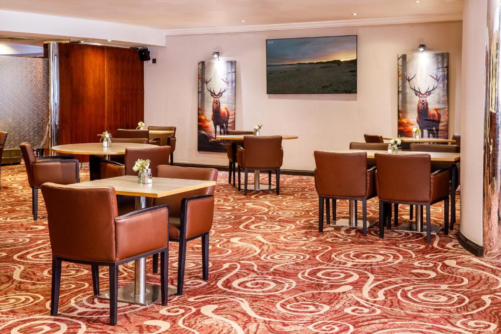 Posezení v ubytování Mercure Livingston Hotel