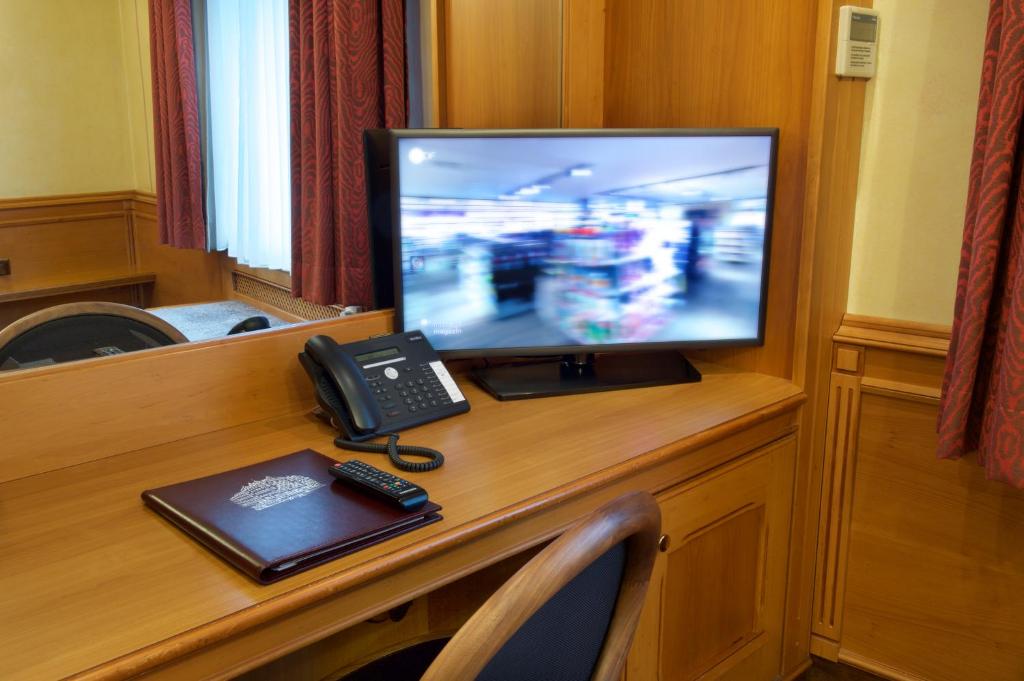 TV a/nebo společenská místnost v ubytování Hotel Torbräu