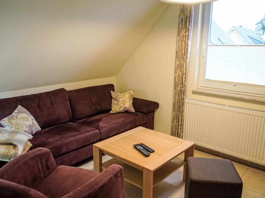 Χώρος καθιστικού στο Holiday Home Müritz Ferienpark Röbel-57 by Interhome