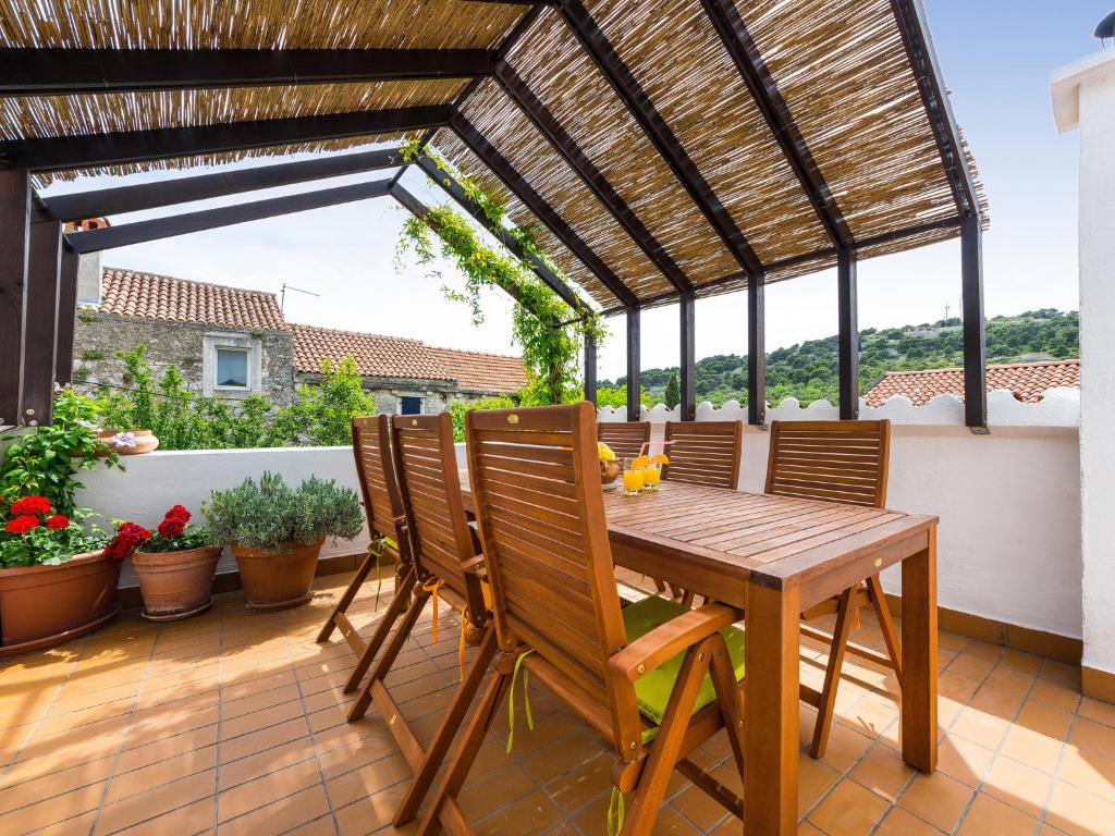 Balkón alebo terasa v ubytovaní Shisha Stone House