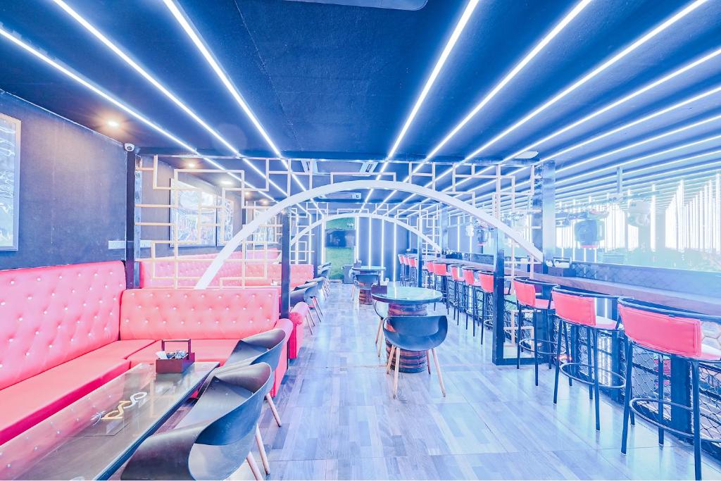 Posezení v ubytování FabHotel Prime Middleton - Nr Niladri Vihar Square