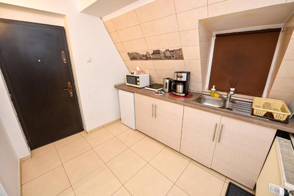 Bucharest City Center Suites - Resim 25