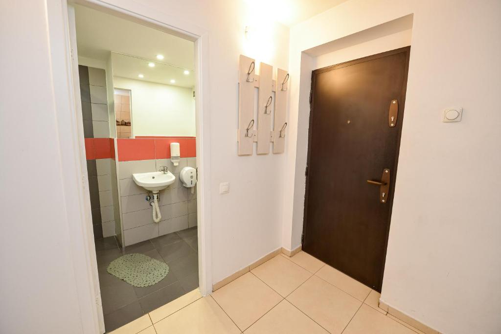 Bucharest City Center Suites - Resim 13