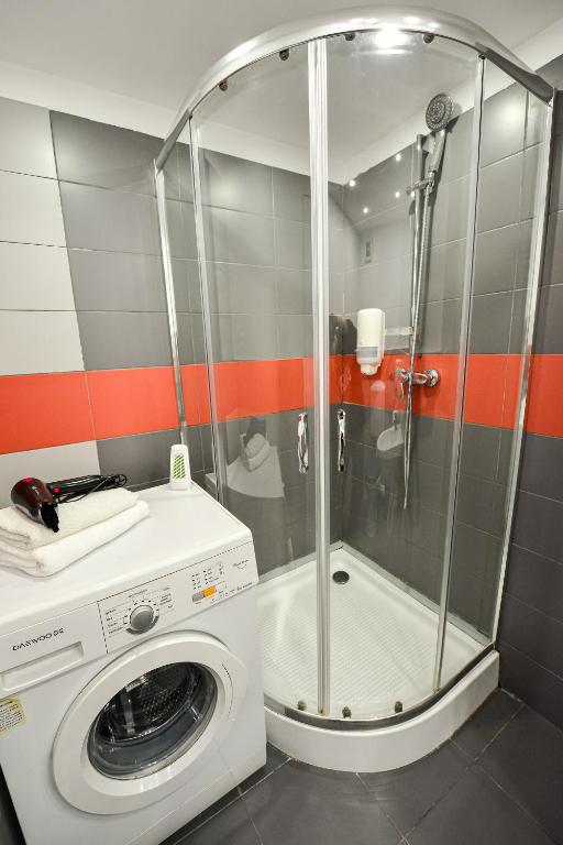 Bucharest City Center Suites - Resim 10