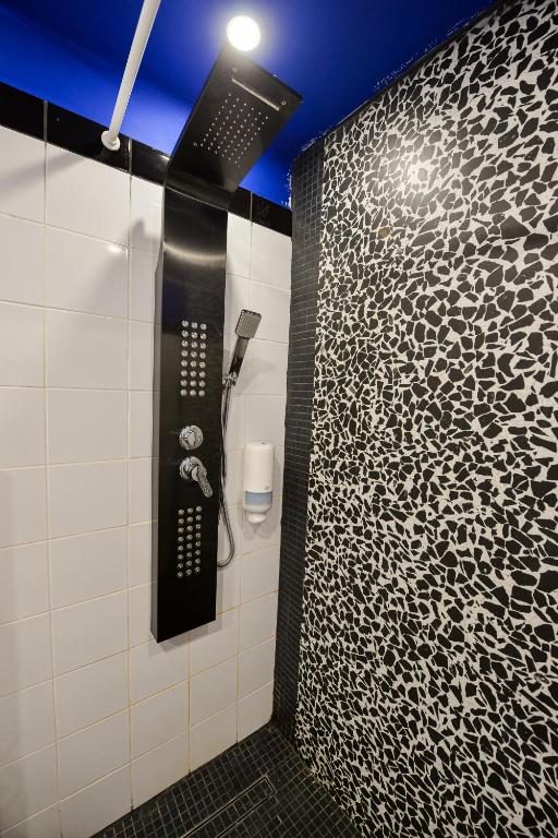 Bucharest City Center Suites - Resim 33