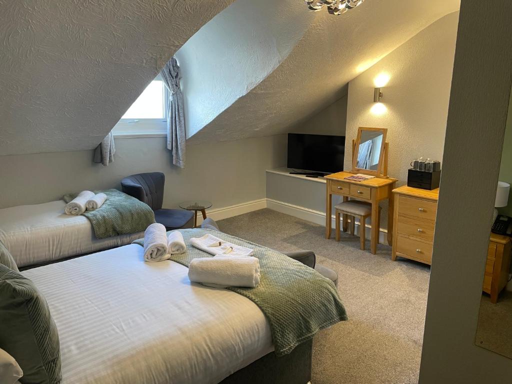 
Double or Twin Room with Partial Sea View (Not Pet Friendly)
