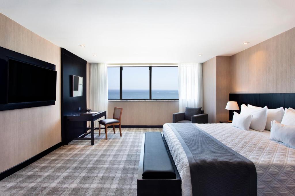 Windsor Leme Hotel guest room