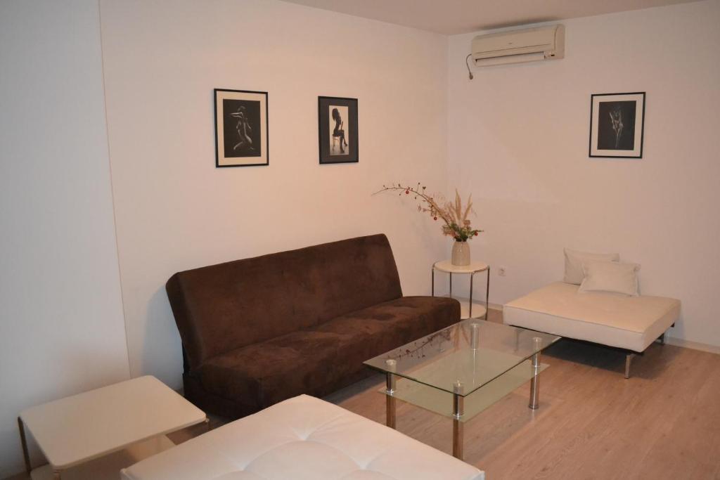 A seating area at Bulhotel Pritzker Apartment