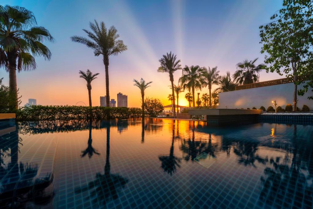 فيلا 4 BED SKY WITH POOL