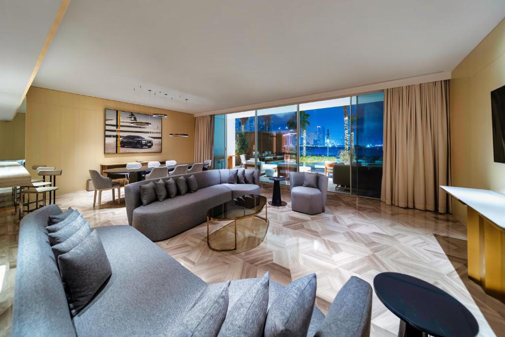 فيلا 4 BED SKY WITH POOL