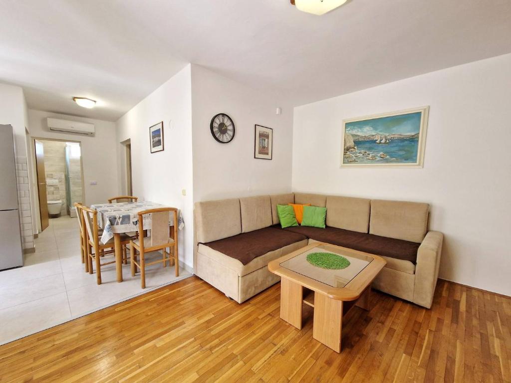 Posedenie v ubytovaní Apartment Sersic