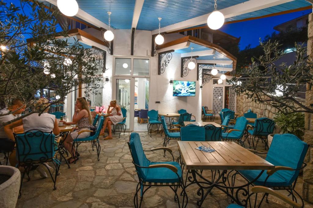 Restaurace v ubytování Hotel Galeb