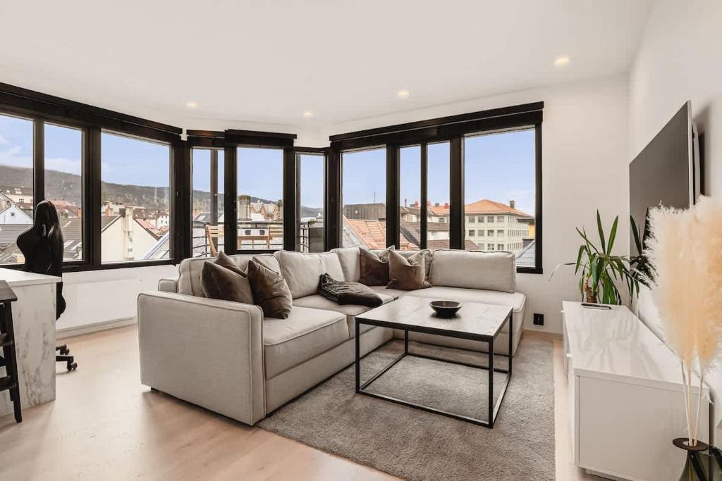 View of Dinbnb Apartments I Penthouse 250m From City Center I Privat Balcony ...