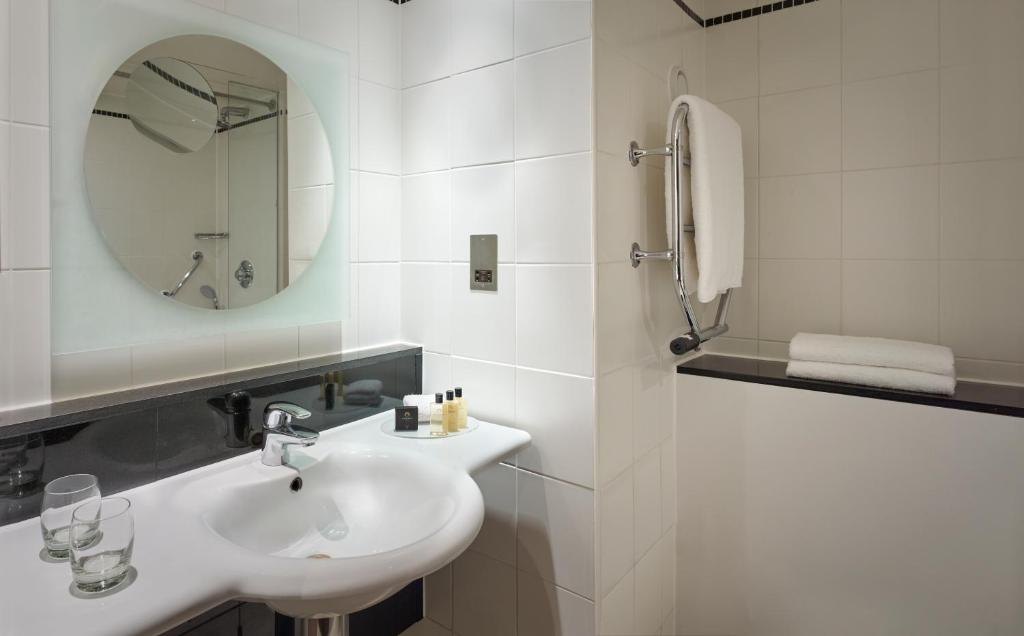 The Tower Hotel, by Thistle - Resim 8